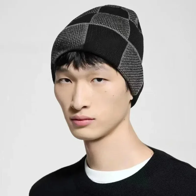 Zimowa czapka unisex z geometr – Beanie Cuffed Knit recenzja i cena